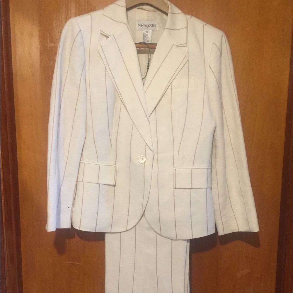 Pantsuit/Sportswear